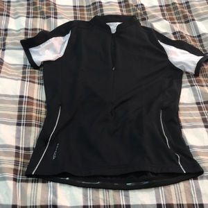 Serfa’s woman’s cycling jersey